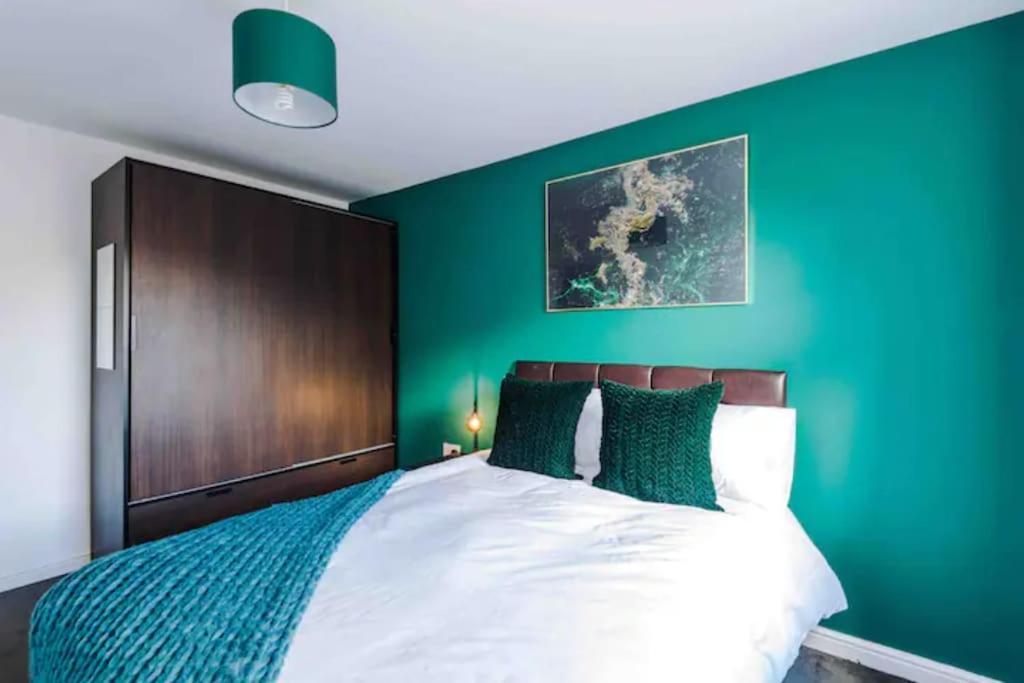 Spacious 5 Bedroom Home Hosted By Mcr Dens Manchester Ngoại thất bức ảnh